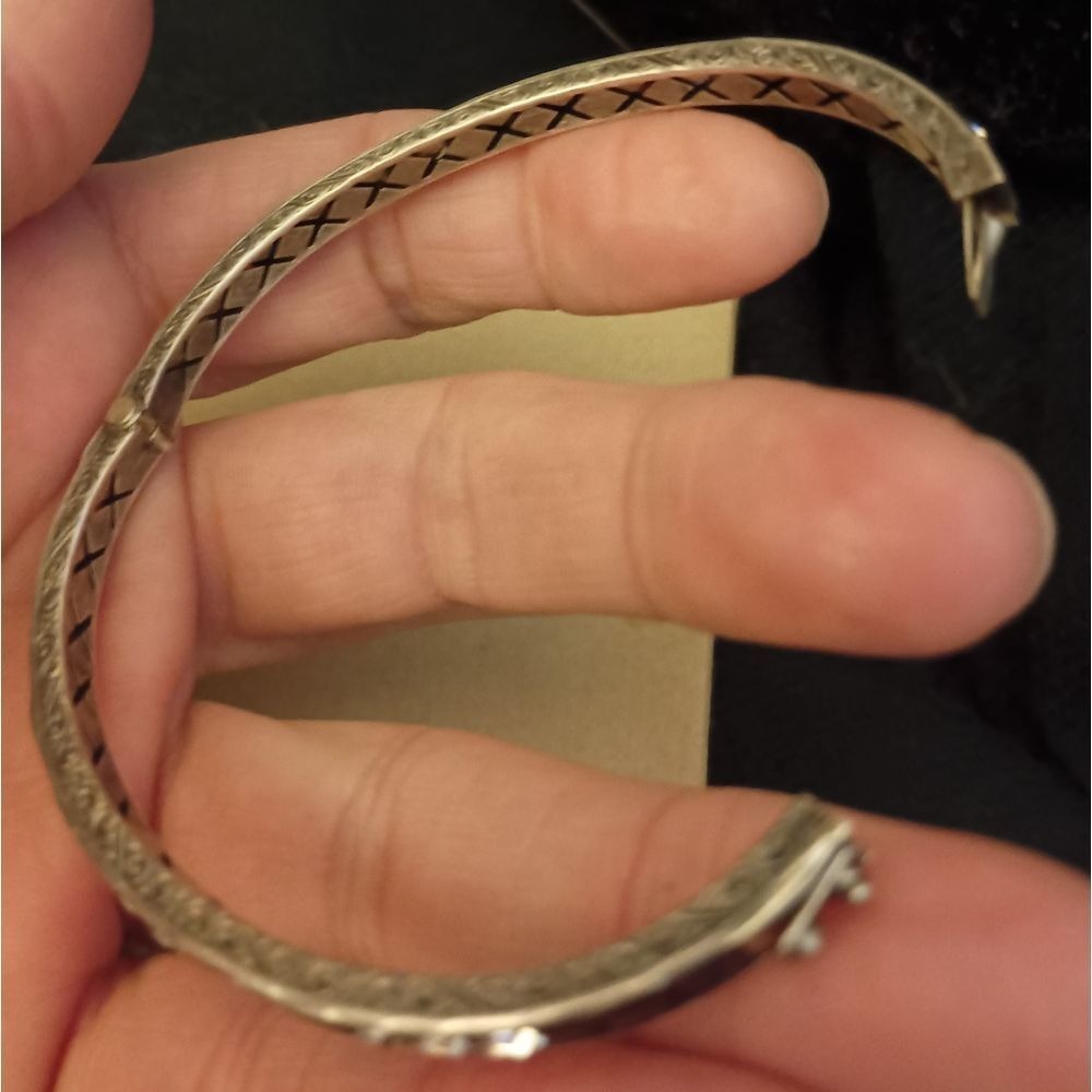Art Deco Revival Black Clear Rhinestone Silver Tone Bangle Bracelet VTG SKUJ073 - Picture 3 of 7